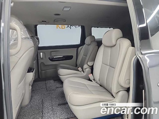 Kia Canival 2019 — photo 12