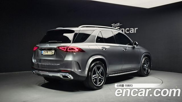 Mercedes-Benz GLE-Class 2021 — photo 2