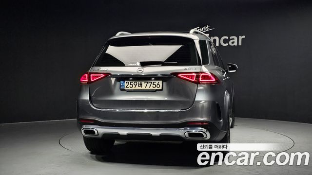 Mercedes-Benz GLE-Class 2021 — photo 4