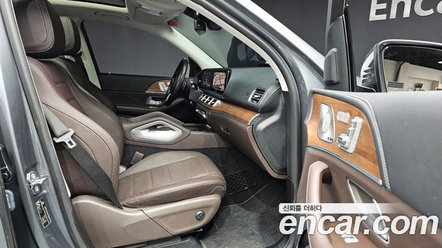 Mercedes-Benz GLE-Class 2021 — photo 10
