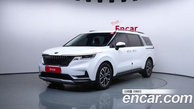 Kia Canival 2021 — photo 1