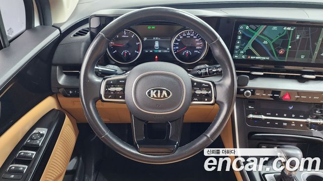 Kia Canival 2021 — photo 13