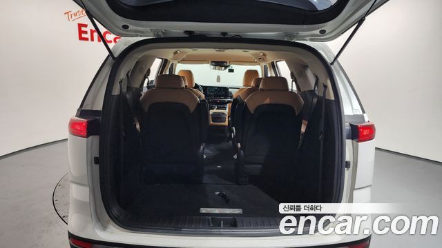 Kia Canival 2021 — photo 20