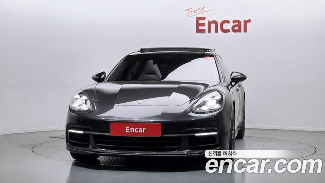 Porsche Panamera 2018 — photo 3