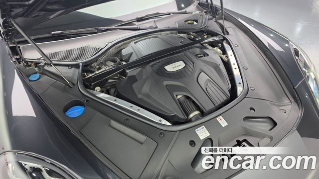 Porsche Panamera 2018 — photo 6