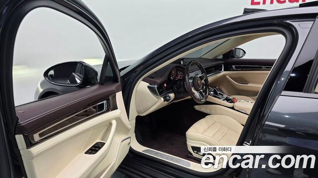 Porsche Panamera 2018 — photo 17