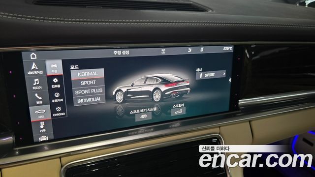 Porsche Panamera 2018 — photo 24