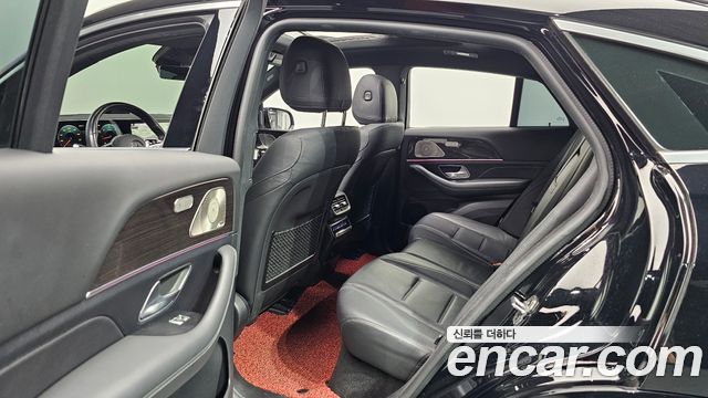 Mercedes-Benz GLE-Class 2021 — photo 11