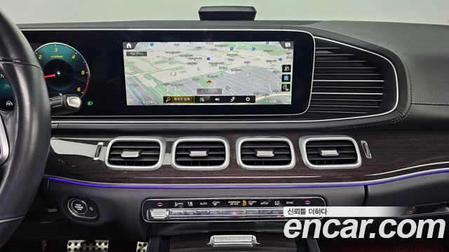 Mercedes-Benz GLE-Class 2021 — photo 12