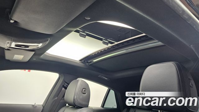 Mercedes-Benz GLE-Class 2021 — photo 17