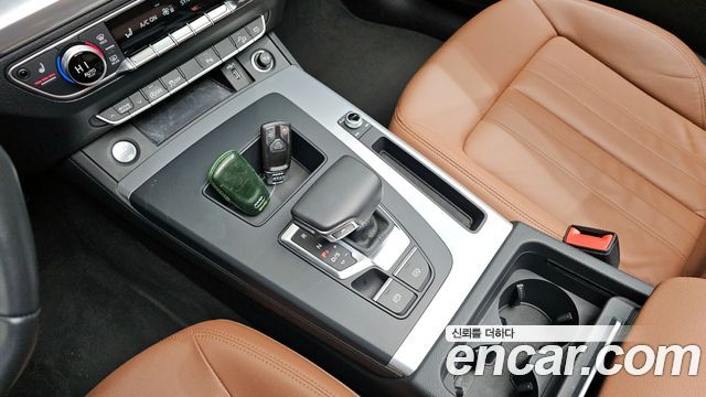 Audi Q5 2022 — photo 9