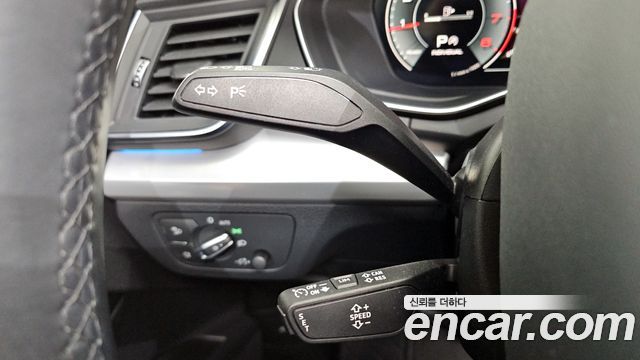 Audi Q5 2022 — photo 15