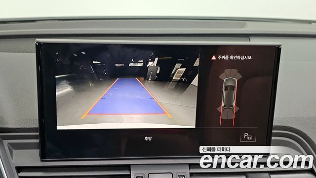 Audi Q5 2022 — photo 17