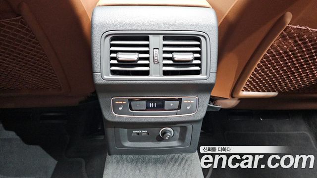 Audi Q5 2022 — photo 18