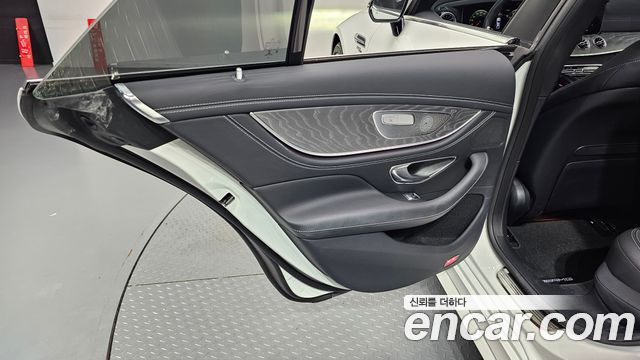 Mercedes-Benz AMG GT 2023 — photo 15