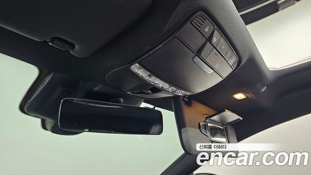 Mercedes-Benz AMG GT 2023 — photo 30
