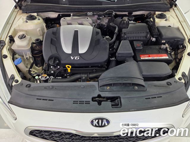 Kia K7 2013 — photo 19