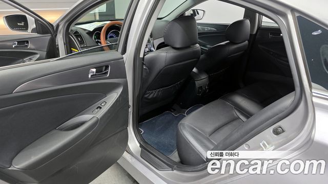Hyundai Sonata 2014 — photo 11