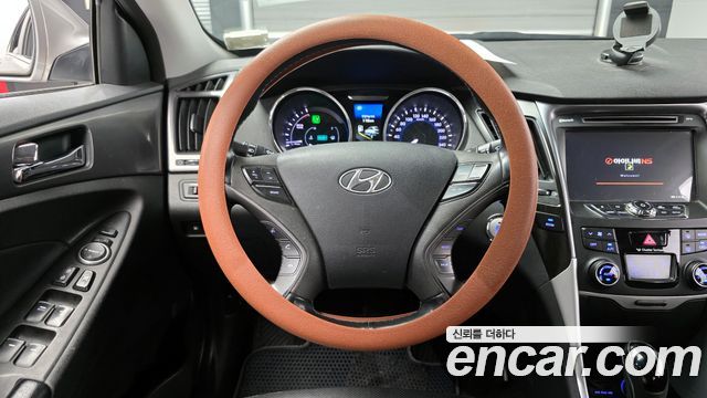 Hyundai Sonata 2014 — photo 13