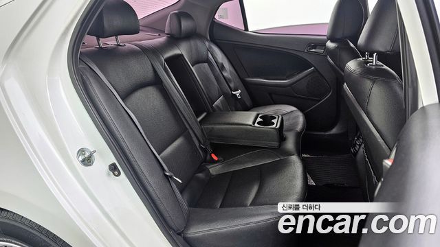 Kia K5 2015 — photo 12