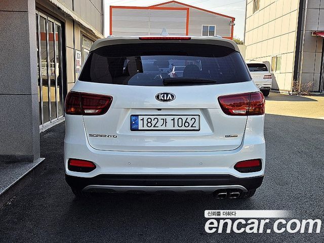 Kia Sorento 2018 — photo 4