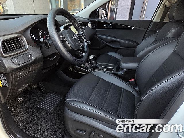 Kia Sorento 2018 — photo 9