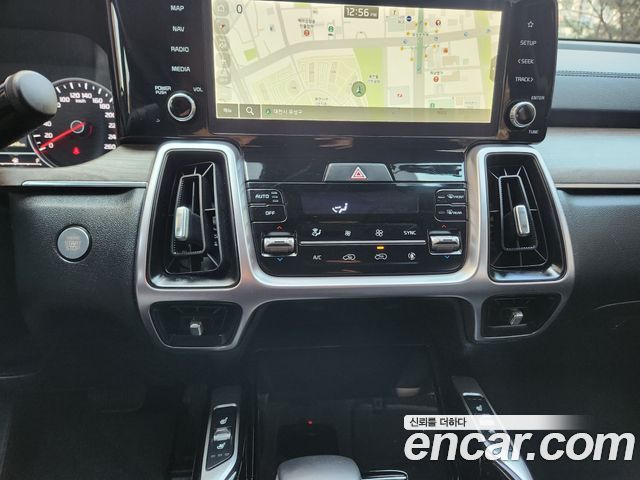 Kia Sorento 2022 — photo 17