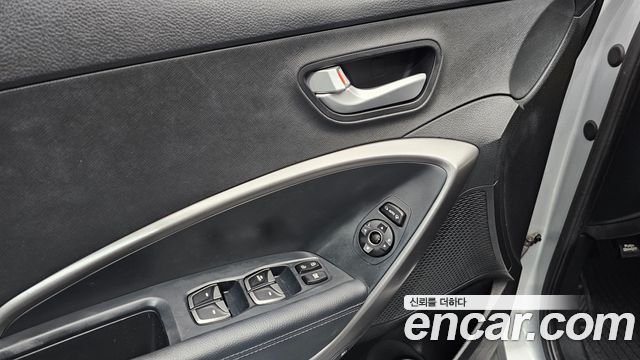 Hyundai Santafe 2014 — photo 17
