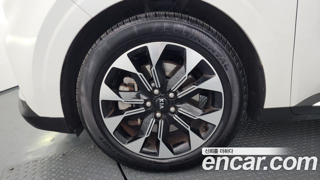 Kia Canival 2021 — photo 5