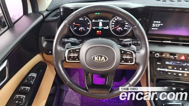 Kia Canival 2021 — photo 13