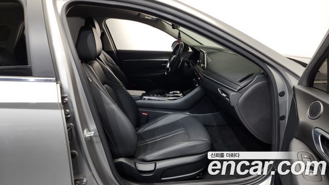 Hyundai Sonata 2020 — photo 11