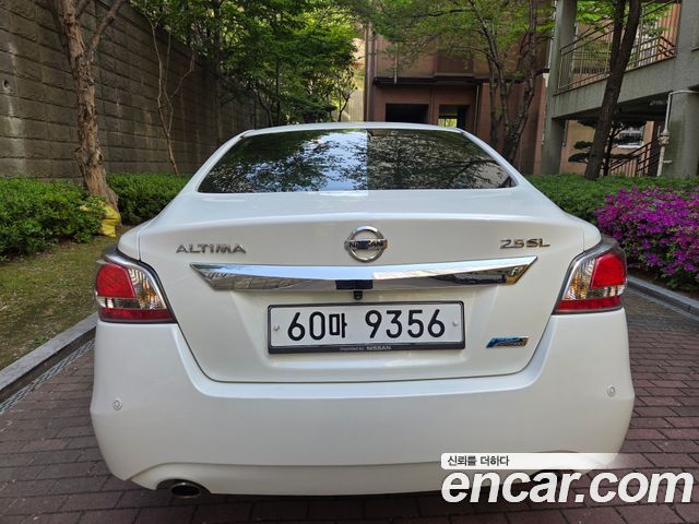 Nissan Altima 2014 — photo 7