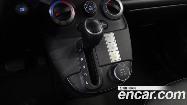 Hyundai Casper 2023 — photo 9