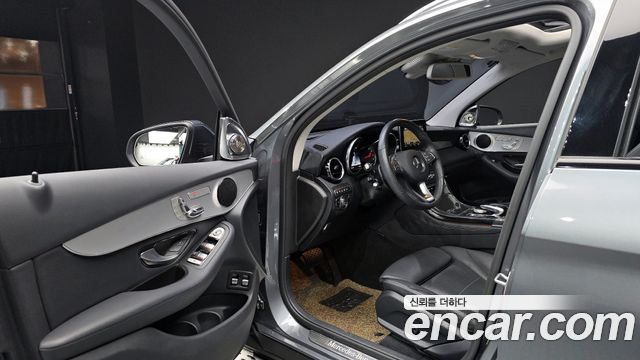 Mercedes-Benz GLC-Class 2019 — photo 10