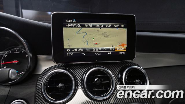Mercedes-Benz GLC-Class 2019 — photo 16