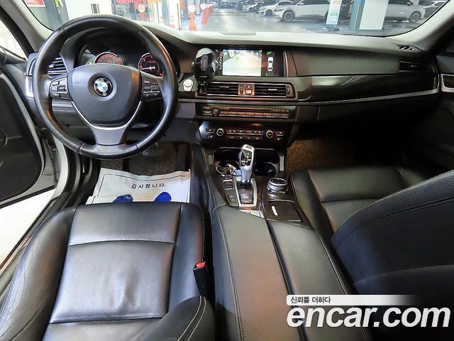 BMW 5-Series 2014 — photo 10