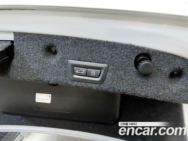 BMW 5-Series 2014 — photo 17
