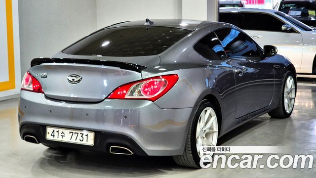 Hyundai Genesis 2010 — photo 6