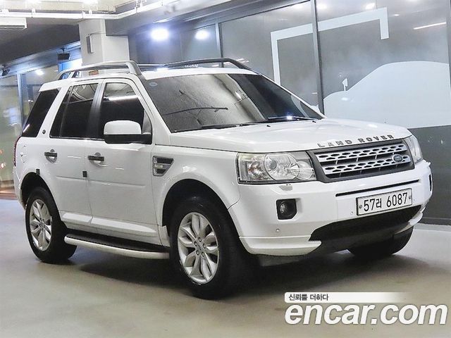 Land Rover Freelander 2012 — photo 1