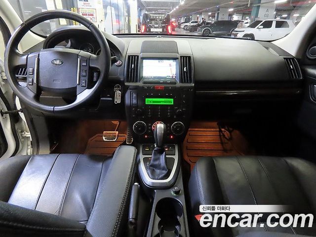 Land Rover Freelander 2012 — photo 10