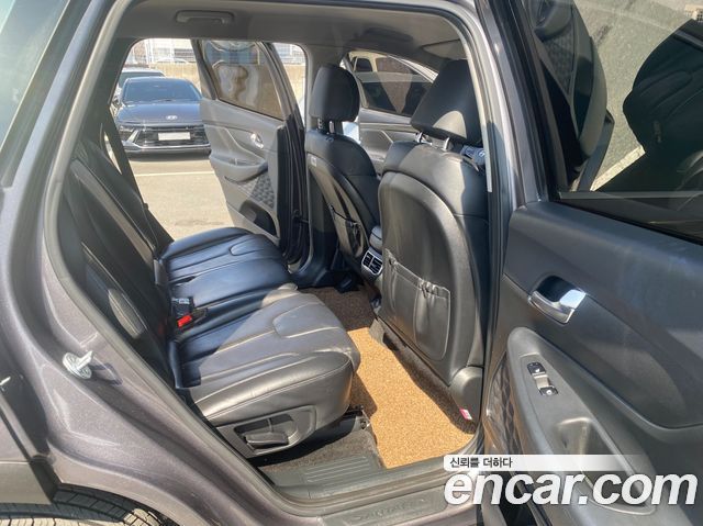 Hyundai Santafe 2021 — photo 16