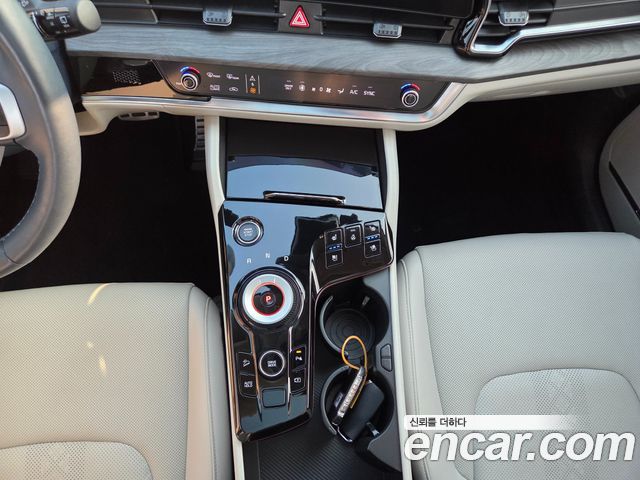 Kia Sportage 2023 — photo 11