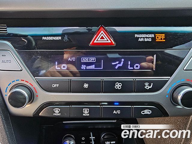 Hyundai AVANTE 2017 — photo 16