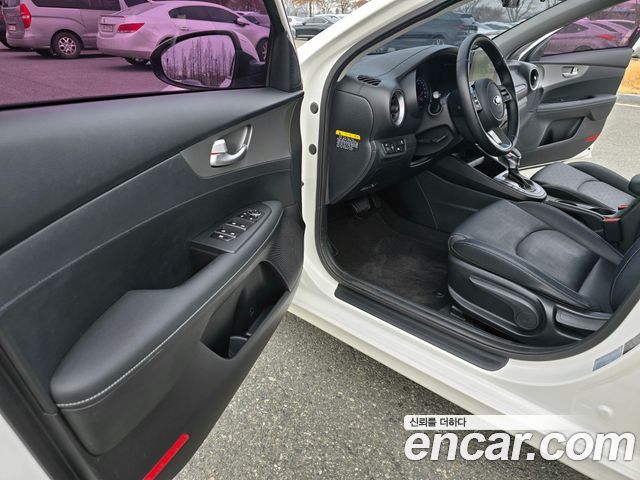 Kia K3 2019 — photo 11