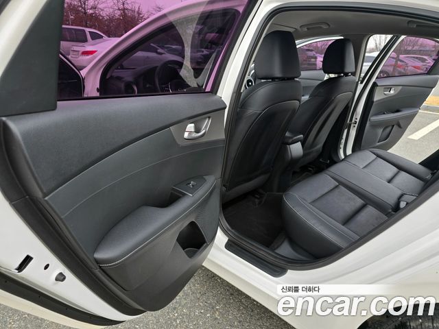 Kia K3 2019 — photo 13
