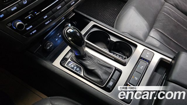 Hyundai Genesis 2014 — photo 9