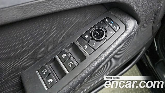 Hyundai Genesis 2014 — photo 13