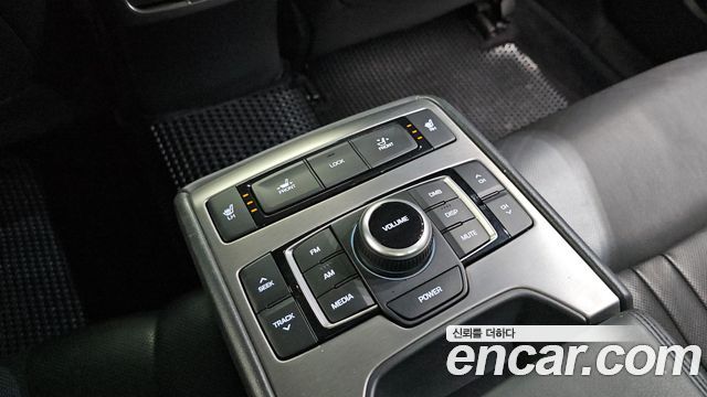 Hyundai Genesis 2014 — photo 19