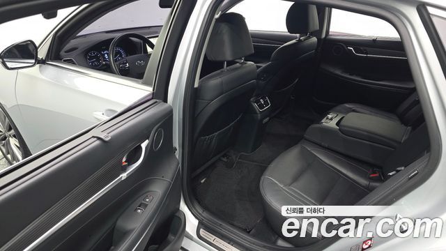 Hyundai Grandeur 2018 — photo 11