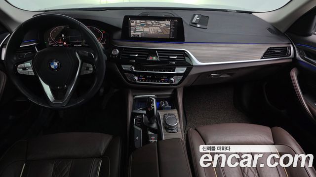 BMW 5-Series 2020 — photo 7